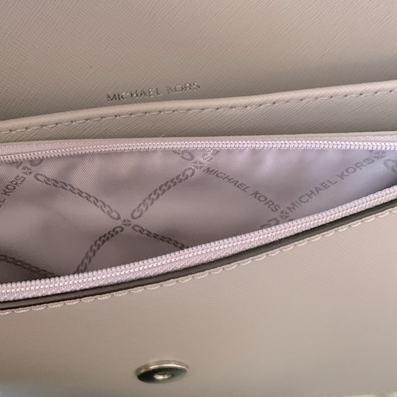 Micheal Kors Crossbody Flap Handbag purse Bag - Picture 10 of 14